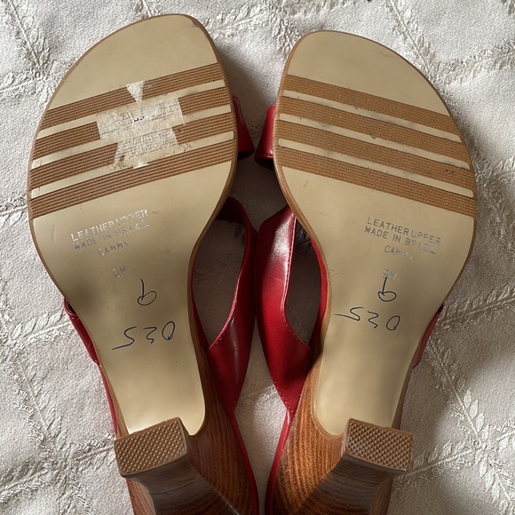 White MT red heel sandal, like new, size 9 - Picture 8 of 10
